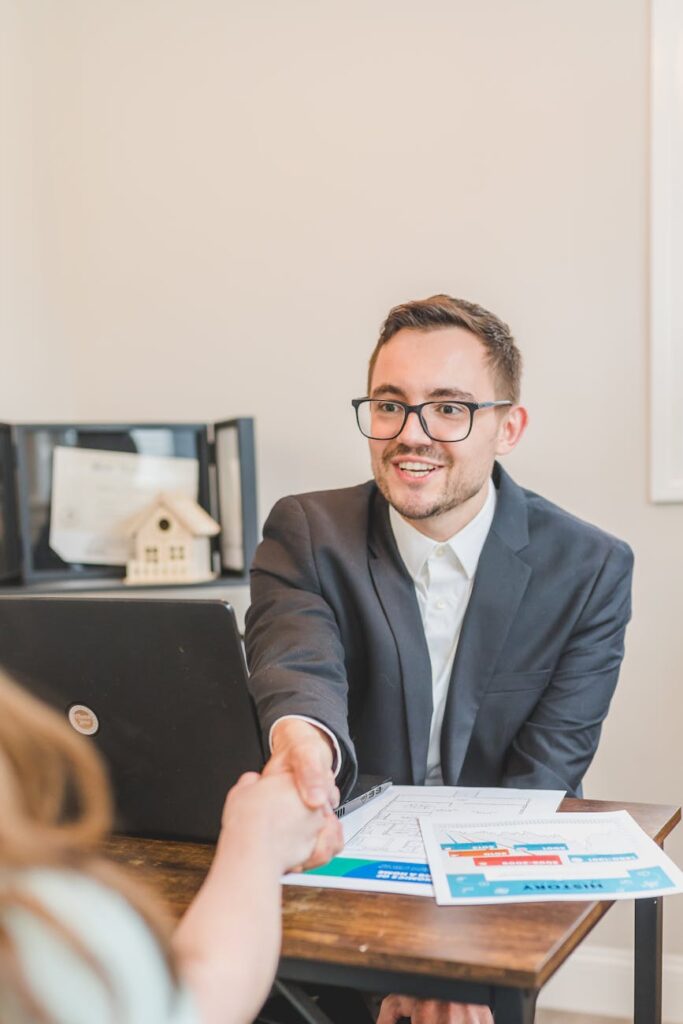 Job Assistance for Newcomers in Canada, providing expert support to help individuals settle, find work, and succeed in their careers in Canada.